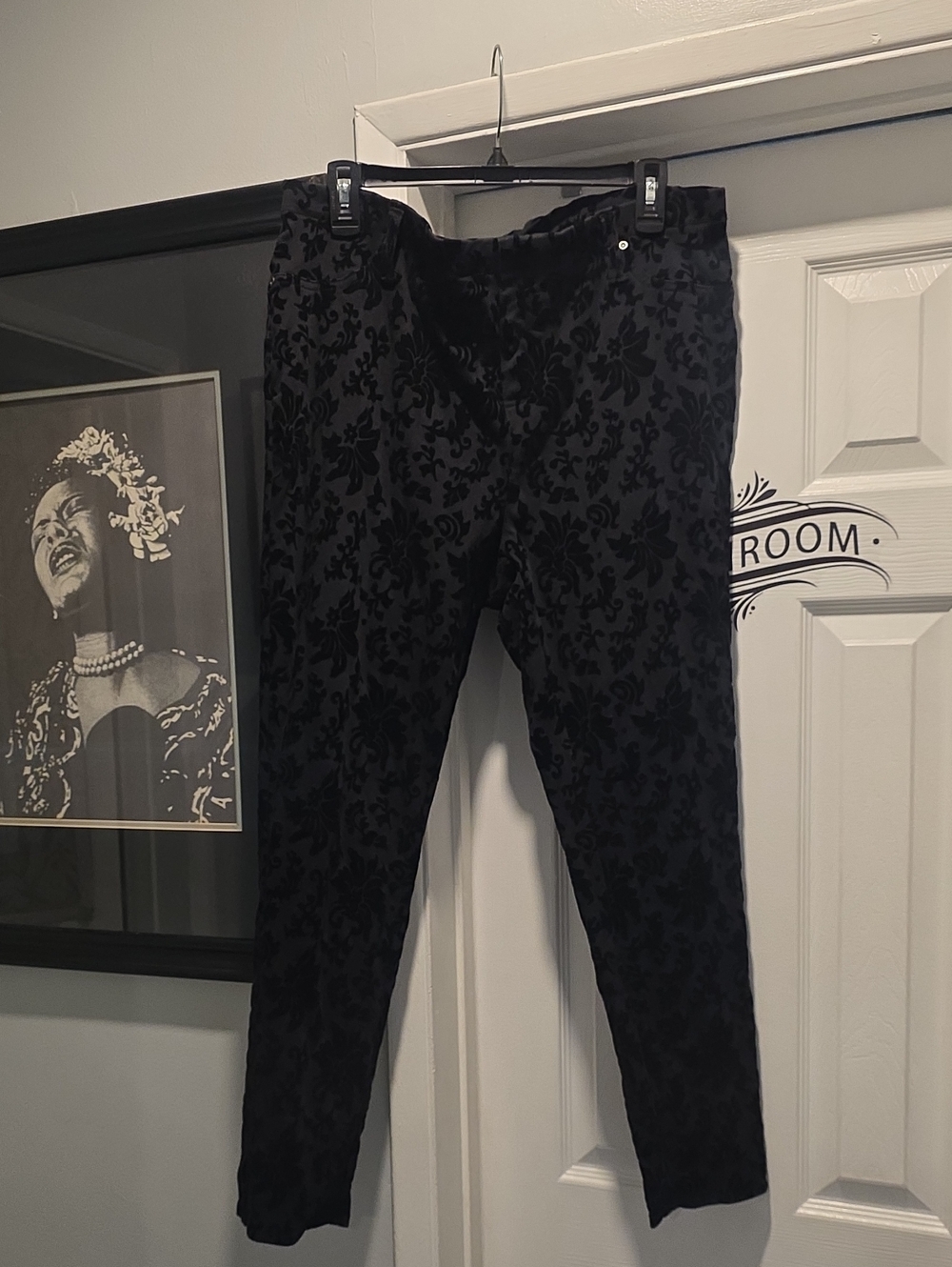 Faded Glory Black Floral Flocked Pants